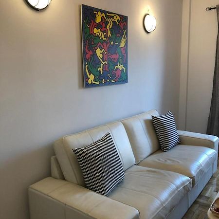 Cosy Apartment In Metaxourgeio Athens Exterior photo